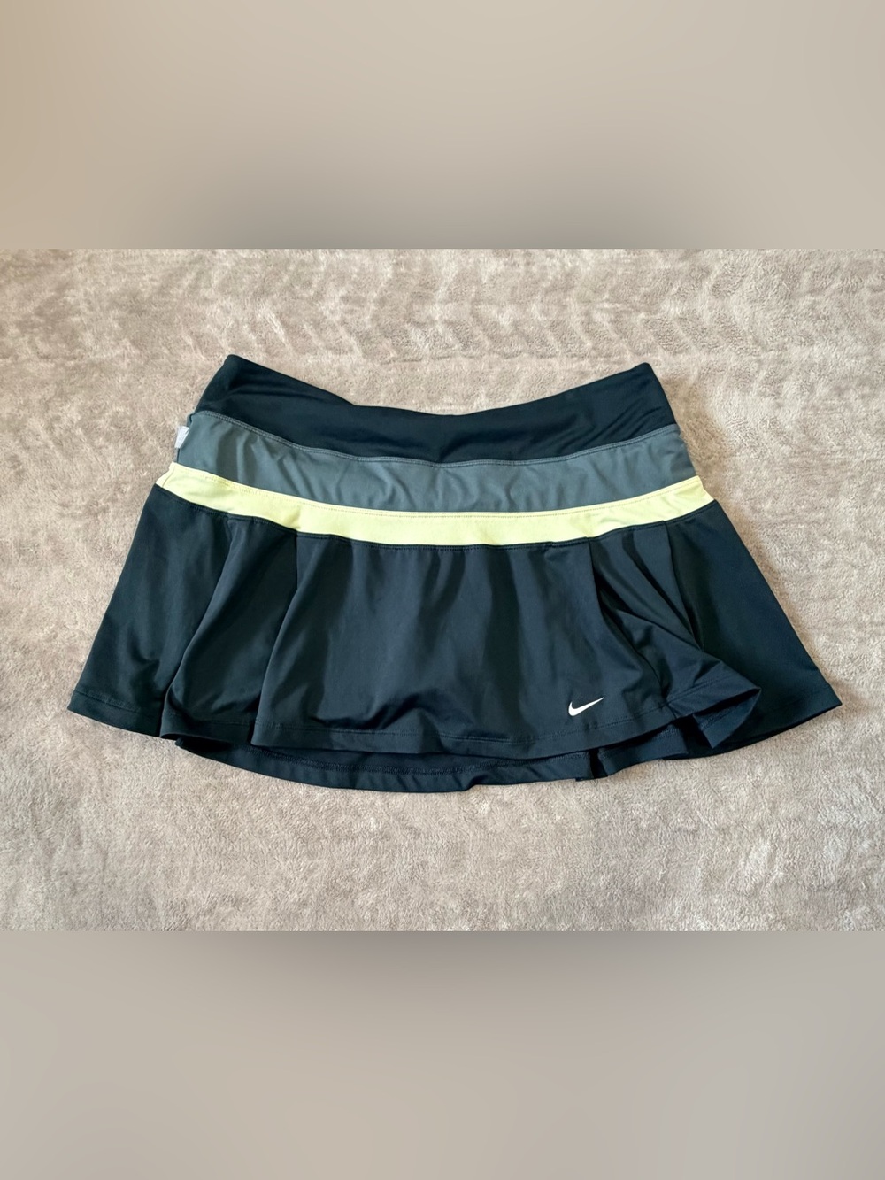 Nike Court Pleated Tennis Skort Black Grey Volt Yellow Built-In Shorts Sz L